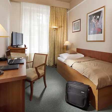 Dr. Adler Spa & Kurhotel 3*