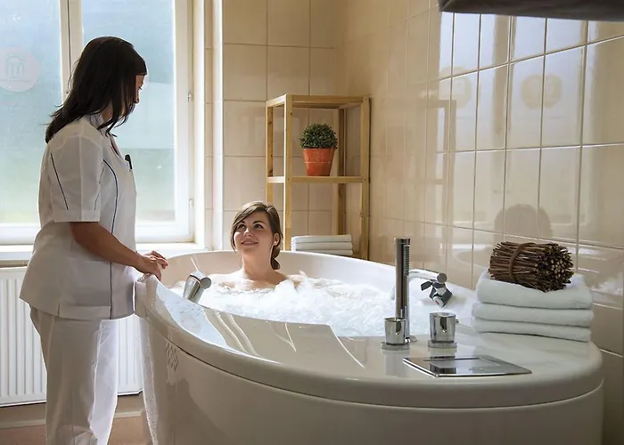 Dr. Adler Spa & Kurhotel 3* Франтишкови-Лазне