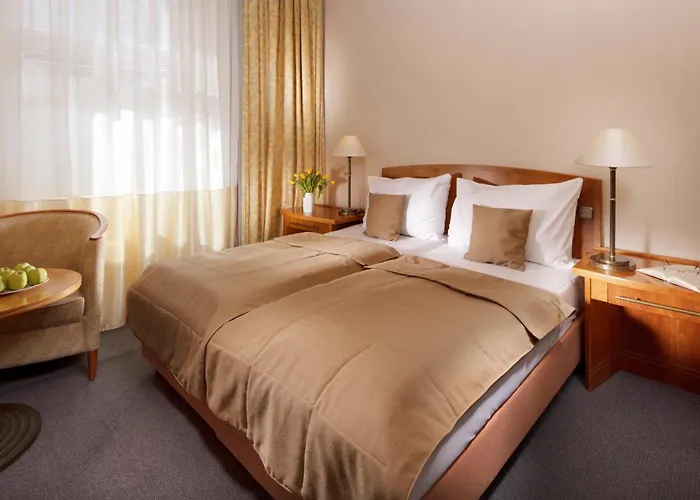 Dr. Adler Spa & Kurhotel 3* Франтишкови-Лазне